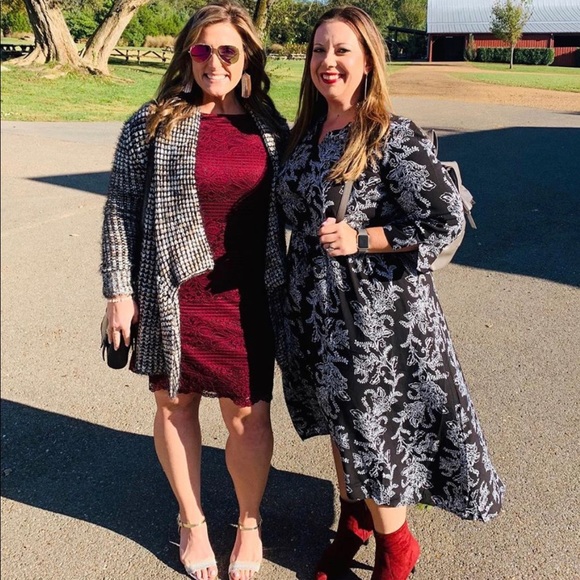 Meet your Posher, Lindsay - Picture 1 of 4